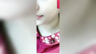 Beautiful GF Showing Huge Tits In Leaked Mms