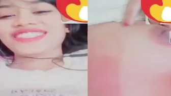 Smiling Gf Flashing Her Tits On Boyfriend Video Call