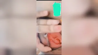 Horny GF Showing Her Naked Ass Ready For Sex