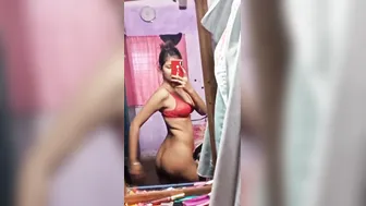 Horny Indian Girl Playing With Her Nipples On Camera