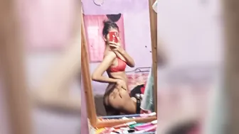 Horny Indian Girl Playing With Her Nipples On Camera