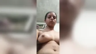Indian Gf Shows Off Her Tits On Video For Her Boyfriend