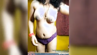 Married Woman Strips Naked On Webcam For Secret Lover