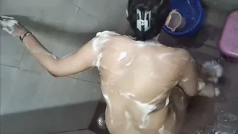 Naked Coworker Caught Bathing From Above Angle Leaked