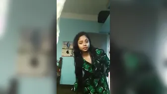 Innocent Virgin GF Showing Her Nude Body First