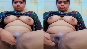 Horny Girl Masturbates With Veggie And Cums Hard At Home