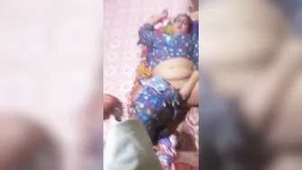 Chubby Village Whore Spreading Cunt For Stranger