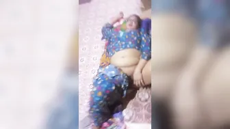 Chubby Village Whore Spreading Cunt For Stranger