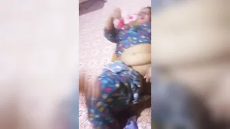 Chubby Village Whore Spreading Cunt For Stranger