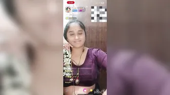 Girl Shows Off Big Tits On livestream For Horny Viewers