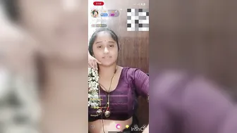 Girl Shows Off Big Tits On livestream For Horny Viewers