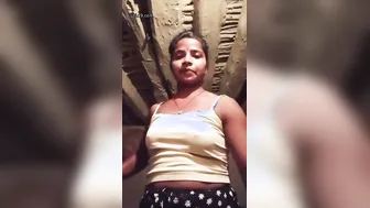 Village Girl Stripping And Playing With Bouncing Tits