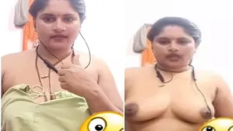 Milf Rubbing Her Clit While Video Calling Her Boyfriend