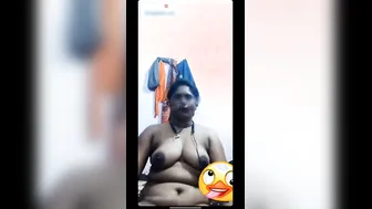 Milf Rubbing Her Clit While Video Calling Her Boyfriend