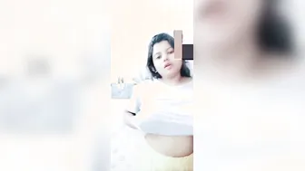Bengali Gf Fingering Herself With Slutty Expressions