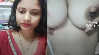 Camwhore Getting Her Boobs Groped During Live Stream