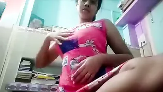 Amateur Slut Making Nude Video For Her Man At Home Tonight