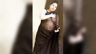 Busty Wife Showing Boobs In Transparent Saree Naked