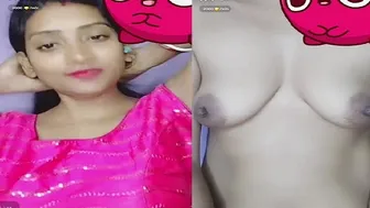 Young Wife Showing Her Topless Body For Cash