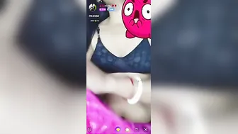 Young Wife Showing Her Topless Body For Cash