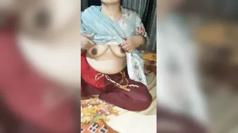 Curvy Milf Flashing Huge Boobs Before Getting Laid Hard