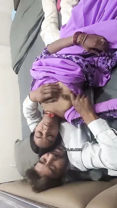 Horny Wife Fucking Around With Guy In Amateur Sex Tape