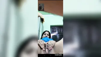 Horny Bhabhi With Milky Tits Showing Off Her Nude Body