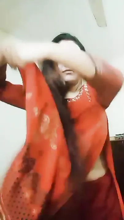 Pakistani College Slut Showing Off Her Perfect Tits
