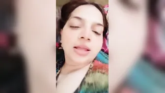 Desi Wife Playing Dirty And Fingering Her Wet Pussy