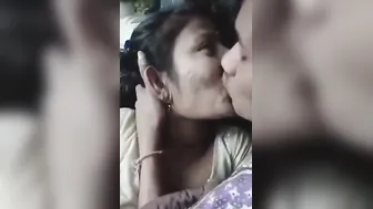 Newlywed Wife Kissing And Sucking Dick Homemade Video