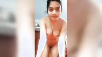 GF Making Nude Video For Bf Gets Leaked Online