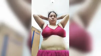 Horny Milf Taking Selfie In Bra Flaunting Massive Melons