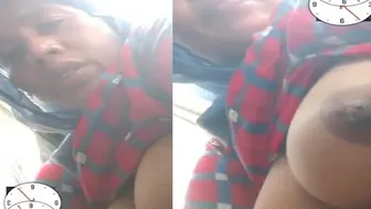 Mature Milf Naked On Video Call With Her Secret Lover