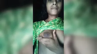 Amateur GF Flashing Naked Tits In Selfie