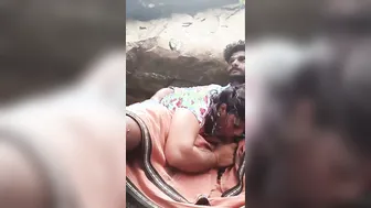 Mallu Couple Enjoying Outdoor Blowjob Secretly