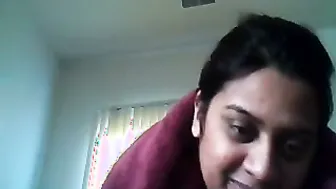 Married Woman Video Calling Hubby Overseas While I Fuck Her