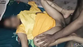 Gorgeous Desi Babe Showing Off Her Body And Getting Fucked