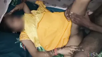 Gorgeous Desi Babe Showing Off Her Body And Getting Fucked