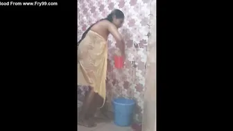 Desi Wifey Caught Naked Bathing In The Bathroom Secretly