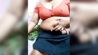 Busty Aunty In Tight Blouse Revealing Cleavage Teasing Me