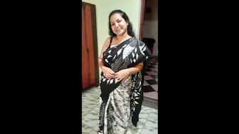 Horny Indian Aunty Moaning While Riding Cock On Couch