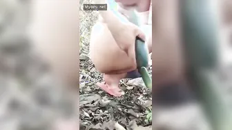 Village Aunty Masturbating Outdoors In Public Caught On Camera