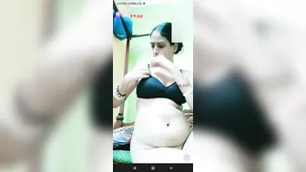 Desi Married Woman Doing A Naughty Live Show For Strangers