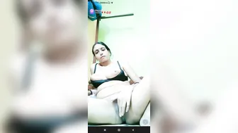 Desi Married Woman Doing A Naughty Live Show For Strangers