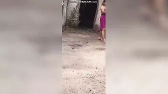 Secretly Recording Horny Aunty Bathing And Touching Herself