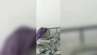 Desi Horny Aunty Posing Completely Naked Showing Everything