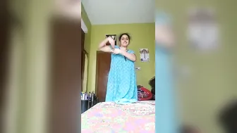 Desi Aunty Stripping Off Nighty Dancing Naked Shaking Tits
