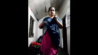 Horny Tamil Aunty Begging For Cock After Husband Leaves