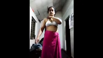 Horny Tamil Aunty Begging For Cock After Husband Leaves