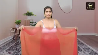 Horny Married Aunty Showing Off Massive Tits In Backless Sari
